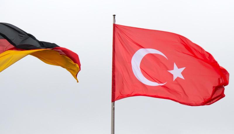 Wenn Türken auch in Heilbronn extremistisches Gedankengut verbreiten, muss sich die Stadt abgrenzen, fordert unser Autor. Wenn Türken auch in Heilbronn extremistisches Gedankengut verbreiten, muss sich die Stadt abgrenzen, fordert unser Autor.