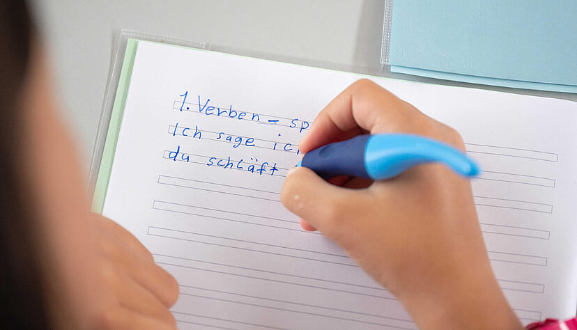 Viele Drittklässler können nicht so gut rechnen, lesen und zuhören wie nötig. Viele Drittklässler können nicht so gut rechnen, lesen und zuhören wie nötig.