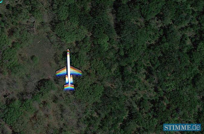 Diese Embaer EMB-145 ist im Süden des Flughafens Dallas/Fort Worth über dem Waldgebiet im Anflug auf die Piste 36L eindeutig zu identifizieren. Hinweis: Andreas Schütz, DLR Diese Embaer EMB-145 ist im Süden des Flughafens Dallas/Fort Worth über dem Waldgebiet im Anflug auf die Piste 36L eindeutig zu identifizieren. Hinweis: Andreas Schütz, DLR