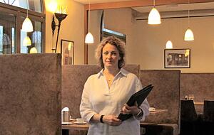 Sabine Püschel hat im Bahnhof Busch den Überblick über alles. Sabine Püschel hat im Bahnhof Busch den Überblick über alles.