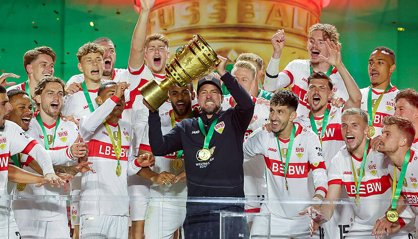 Der VfB Stuttgart ist DFB-Pokalsieger. Auch Trainer Sebastian Hoeneß ist von den Emotionen übermannt. Der VfB Stuttgart ist DFB-Pokalsieger. Auch Trainer Sebastian Hoeneß ist von den Emotionen übermannt.