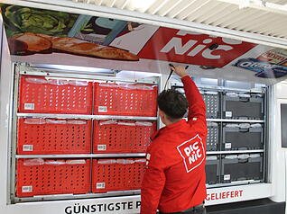 Einblicke in den Hub des Online-Supermarkts Picnic in der Lämlinstraße in Heilbronn-Böckingen. Einblicke in den Hub des Online-Supermarkts Picnic in der Lämlinstraße in Heilbronn-Böckingen.