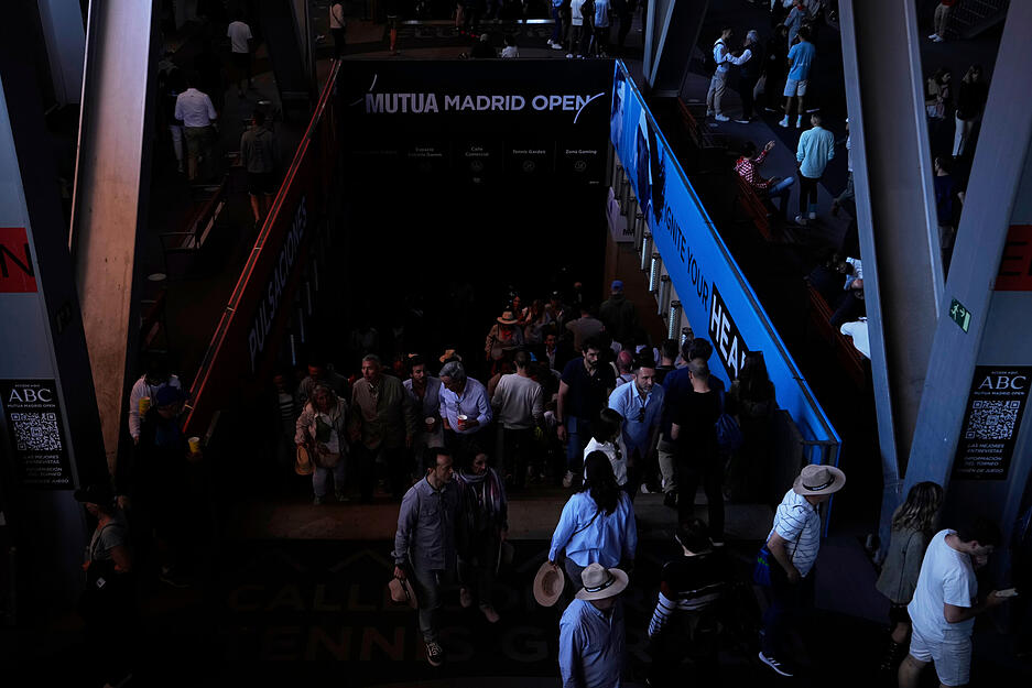 Aus noch ungeklärten Gründen ist am Montagmittag im ganzen Land der Strom ausgefallen Aus noch ungeklärten Gründen ist am Montagmittag im ganzen Land der Strom ausgefallen