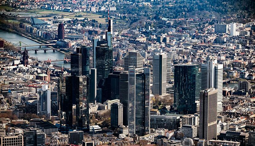 Banken und andere Investoren haben mit Cum-Ex-Aktiendeals einen milliardenschweren Steuerschaden verursacht (Archivbild). Banken und andere Investoren haben mit Cum-Ex-Aktiendeals einen milliardenschweren Steuerschaden verursacht (Archivbild).