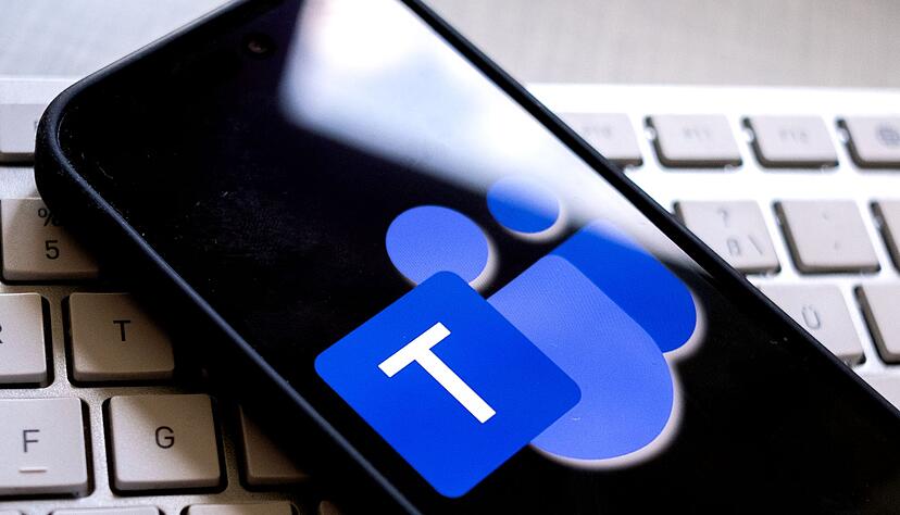 Im Job ist Microsoft Teams kaum wegzudenken: Ist man nicht verfügbar, kann man sein Team mit einer Abwesenheitsnotiz darüber informieren. Im Job ist Microsoft Teams kaum wegzudenken: Ist man nicht verfügbar, kann man sein Team mit einer Abwesenheitsnotiz darüber informieren.