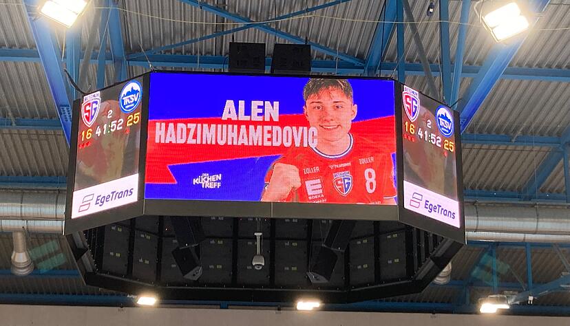 Strahlte am Samstagabend immer wieder vom Videowürfel in der Bietigheimer Arena: Alen Hadzimuhamedovic. Strahlte am Samstagabend immer wieder vom Videowürfel in der Bietigheimer Arena: Alen Hadzimuhamedovic.
