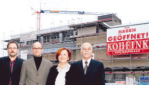 Die Familie Kohfink modernisiert und erweitert zurzeit ihr Modehaus an der Böckinger Möbelmeile. (Foto: Andreas Veigel) Die Familie Kohfink modernisiert und erweitert zurzeit ihr Modehaus an der Böckinger Möbelmeile. (Foto: Andreas Veigel)